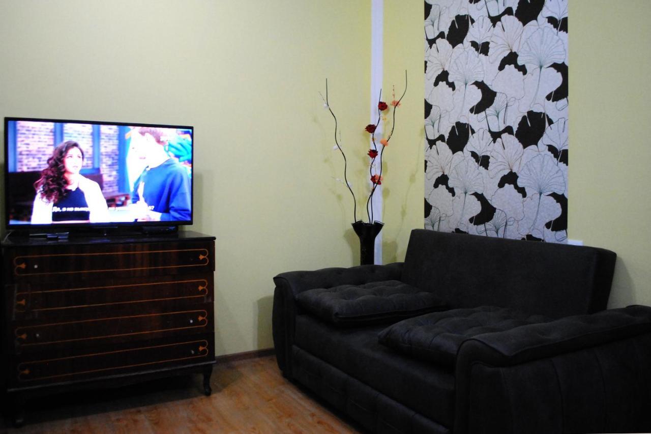 Apartament Giorgi 博尔若米 外观 照片